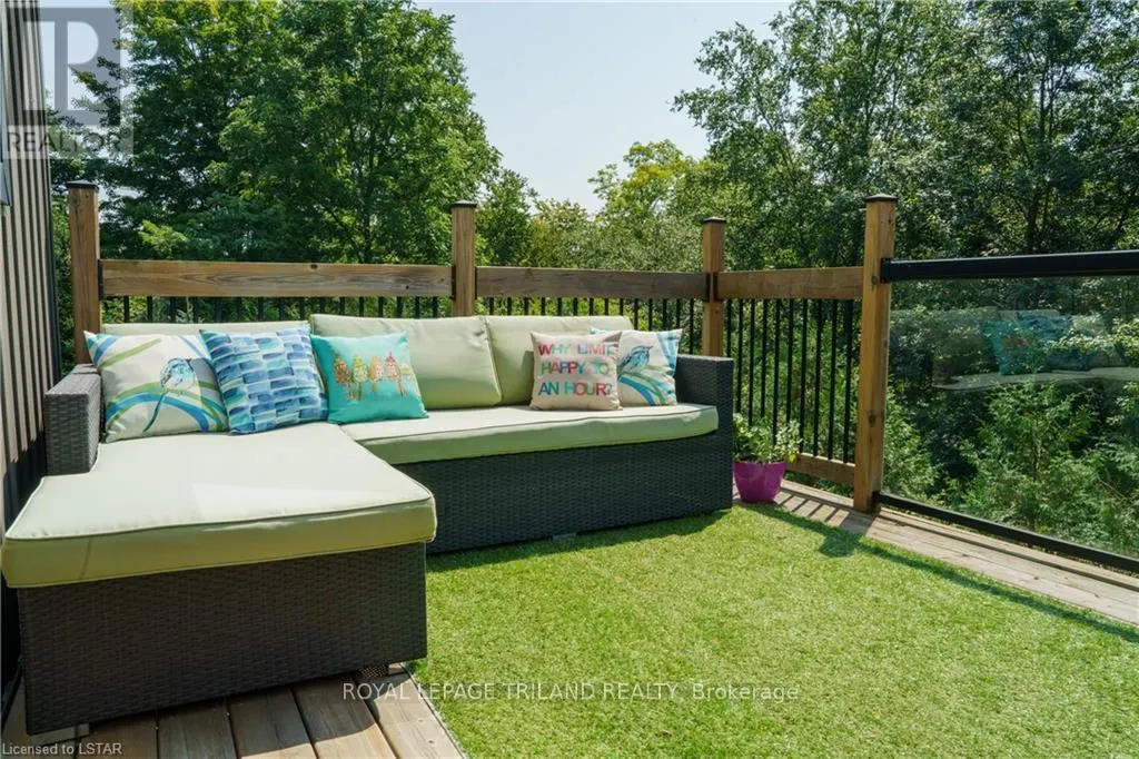 4118 THOMAS ROAD