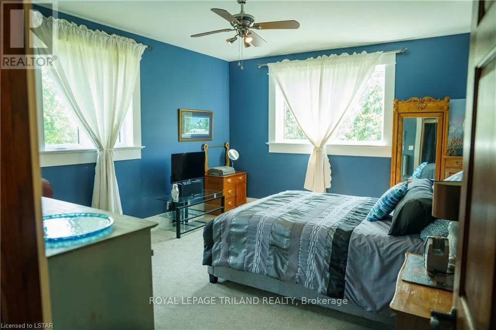 4118 THOMAS ROAD