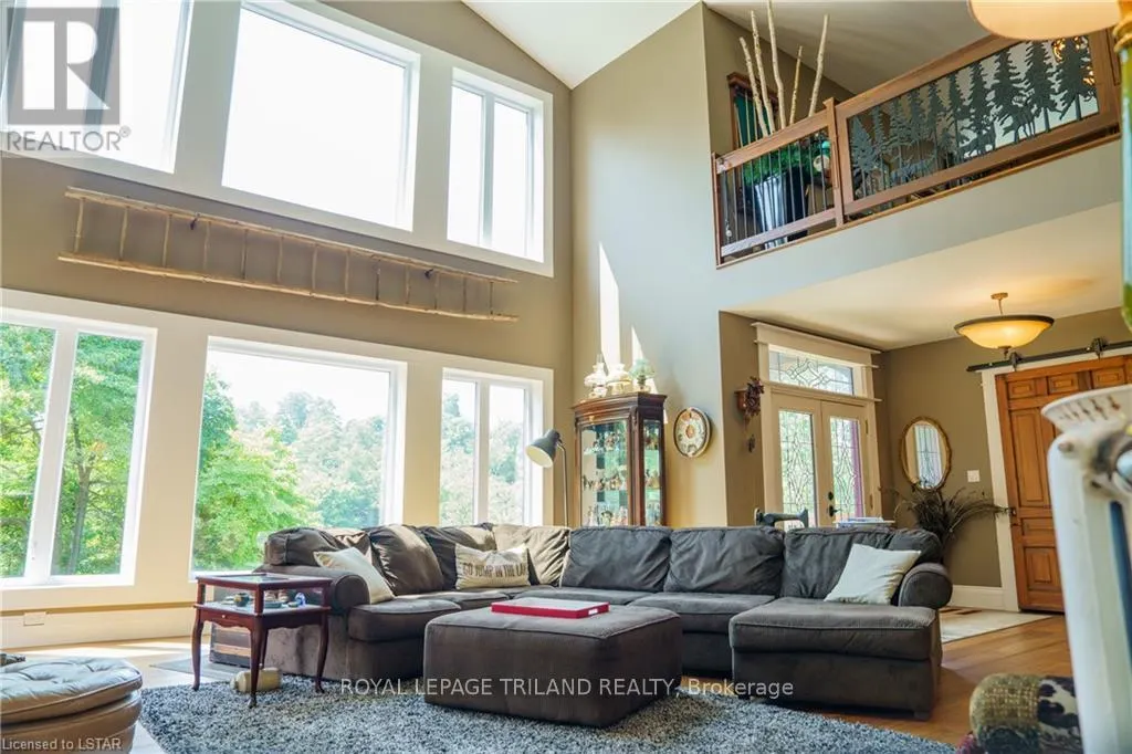 4118 THOMAS ROAD