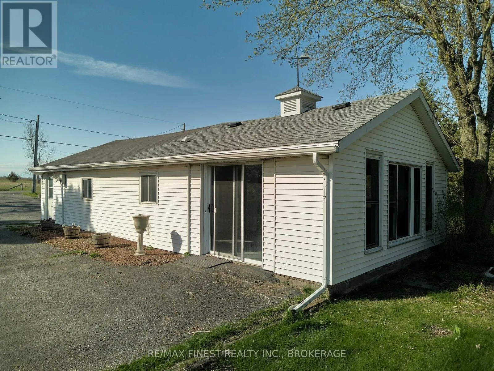 9820 FRONT ROAD