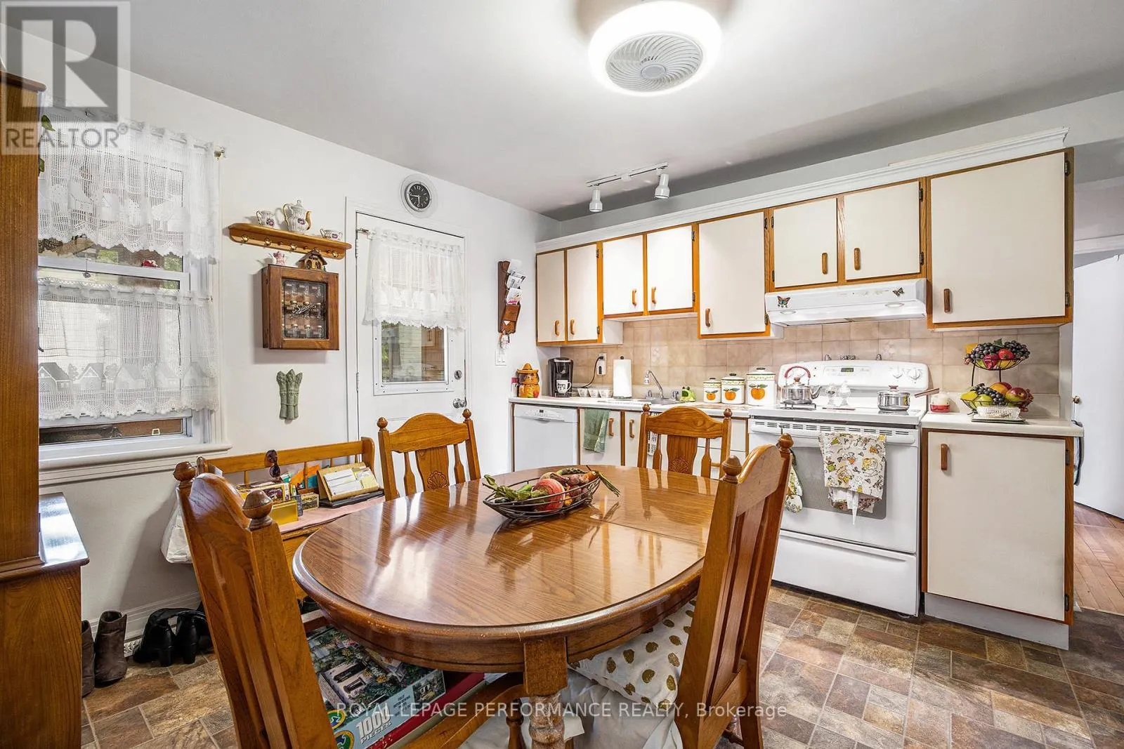 327-329 SHAKESPEARE STREET