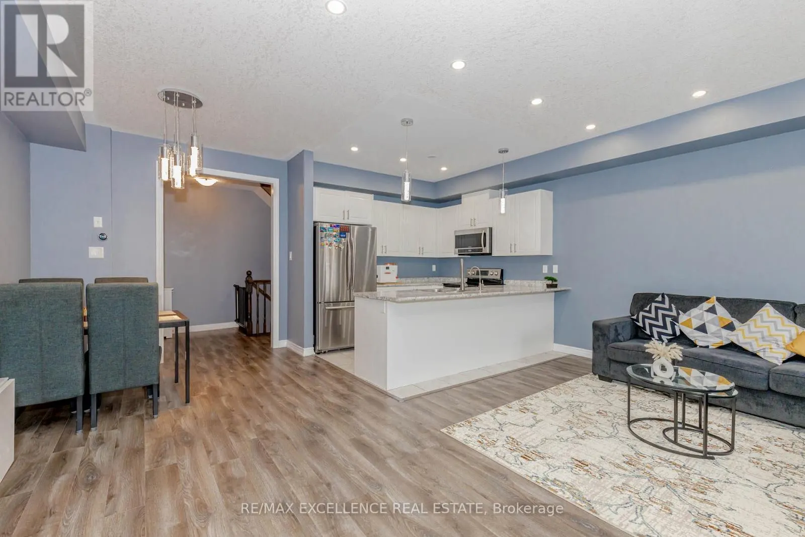 9 HISCOTT DRIVE