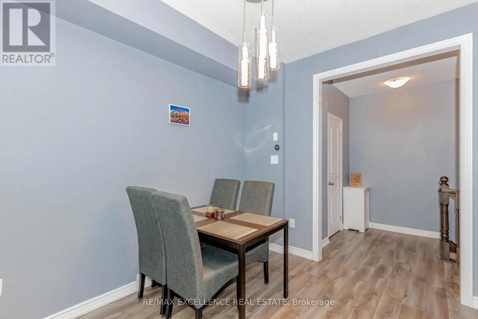9 HISCOTT DRIVE