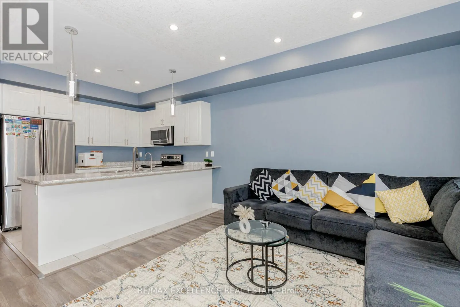 9 HISCOTT DRIVE