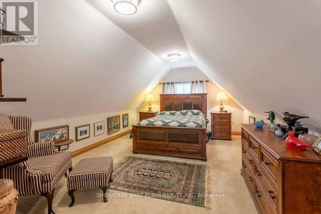 28 SINCLAIR CRESCENT