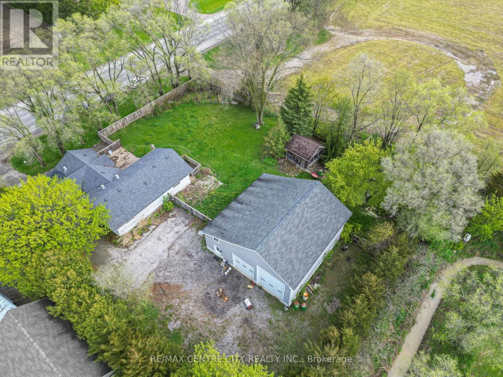 7641 LAKESHORE ROAD