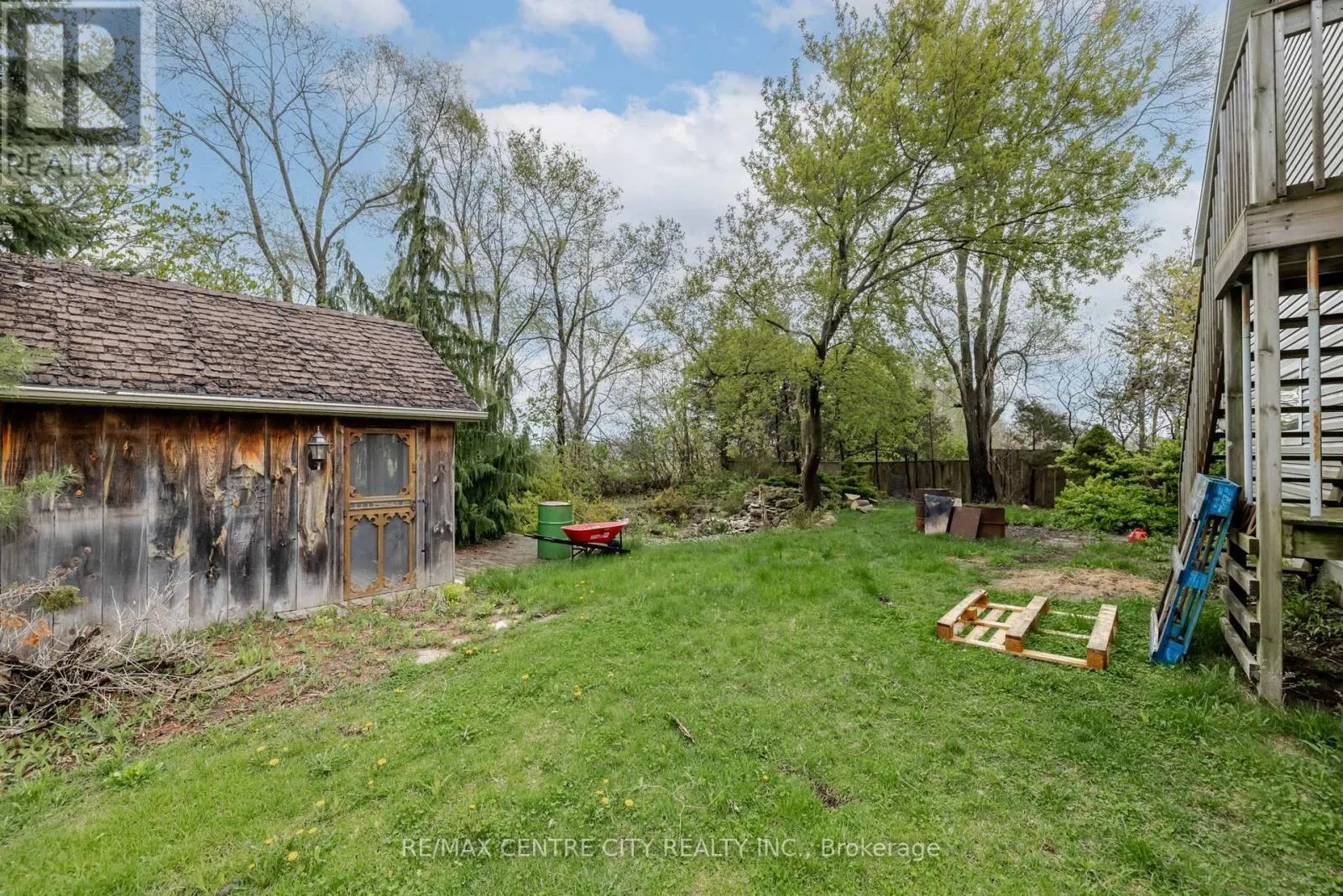 7641 LAKESHORE ROAD