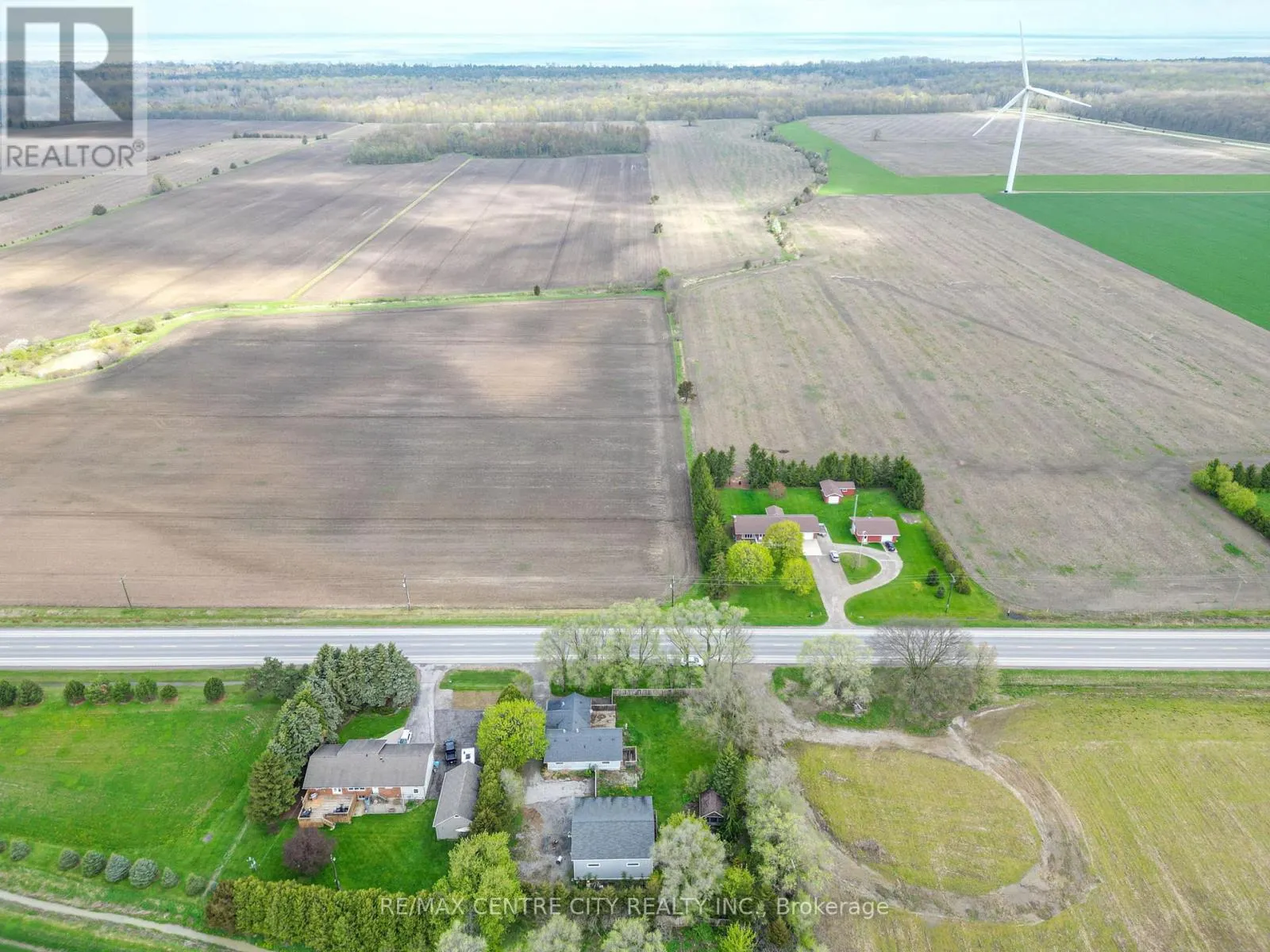 7641 LAKESHORE ROAD
