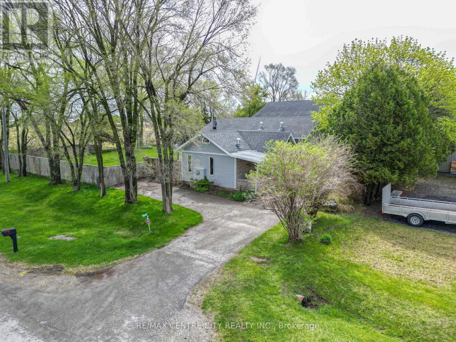 7641 LAKESHORE ROAD