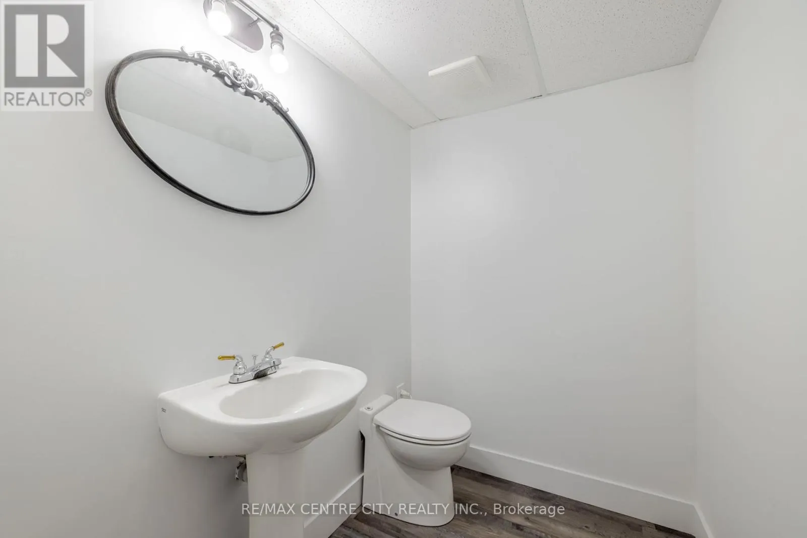 7641 LAKESHORE ROAD