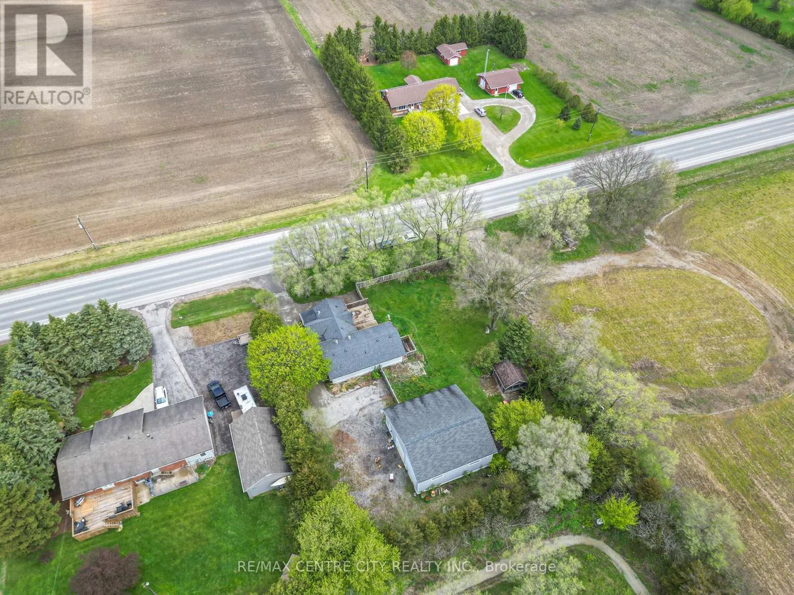 7641 LAKESHORE ROAD