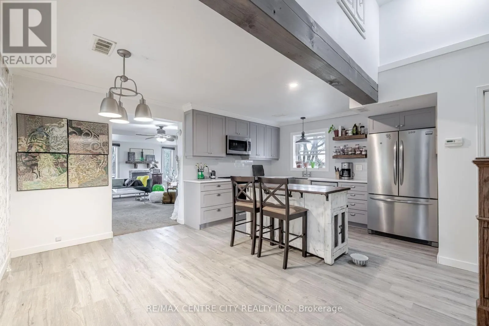 7641 LAKESHORE ROAD