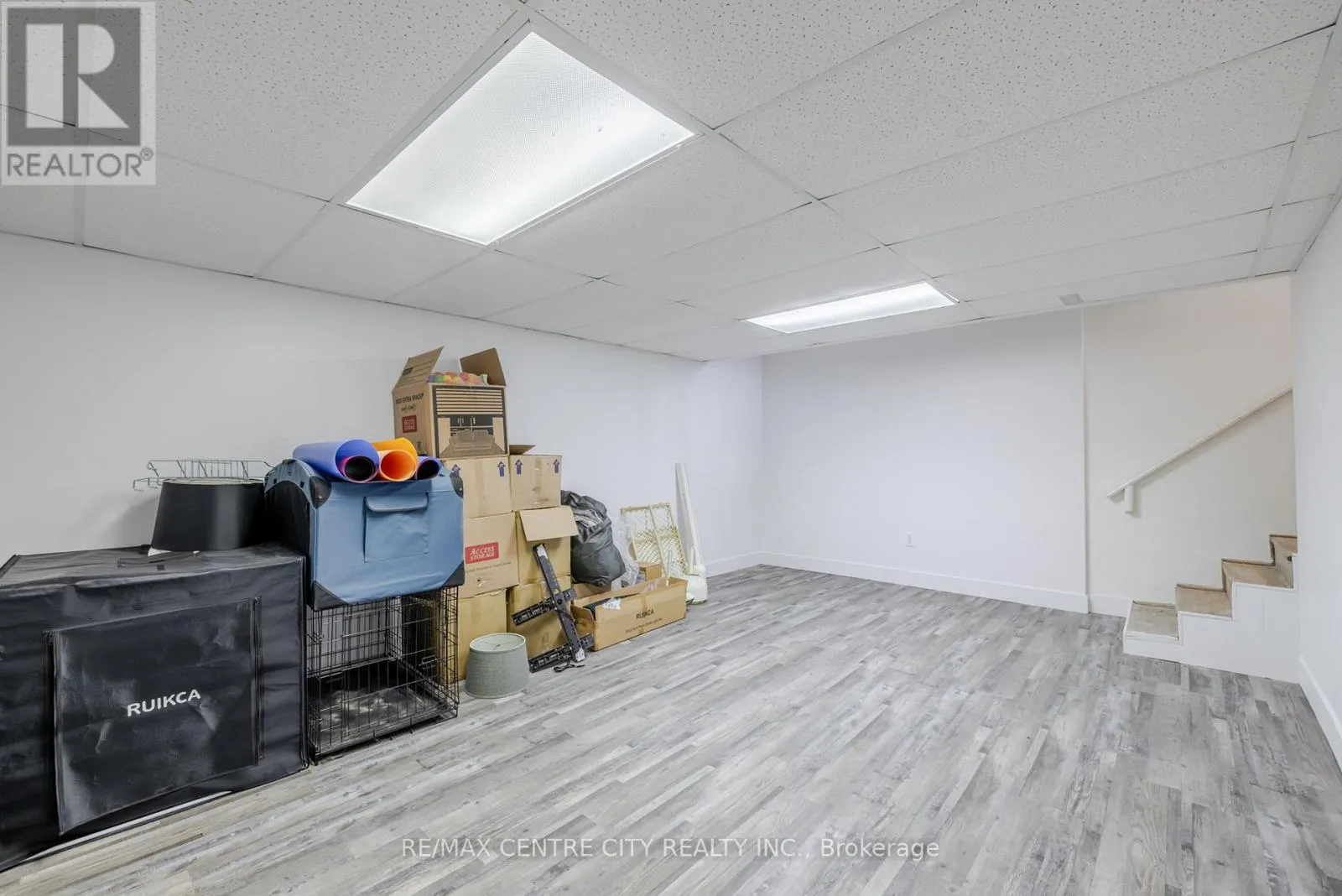 7641 LAKESHORE ROAD