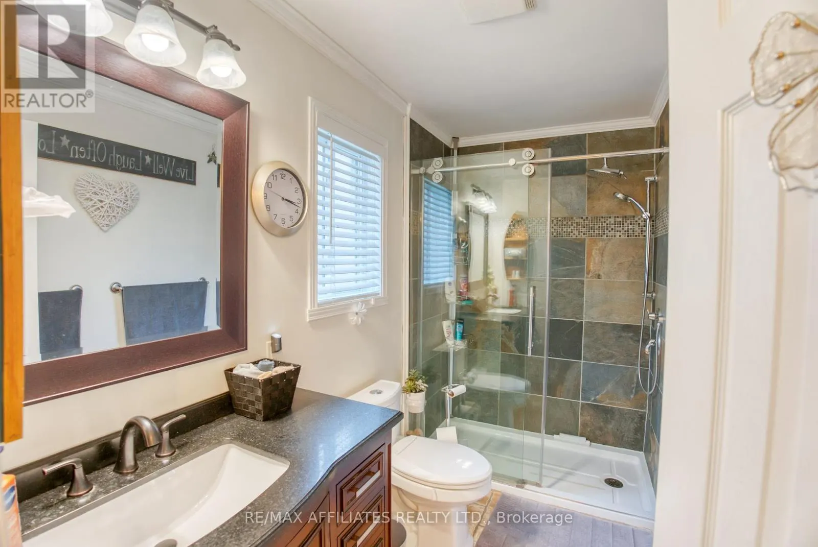 133 SWAN LANE N