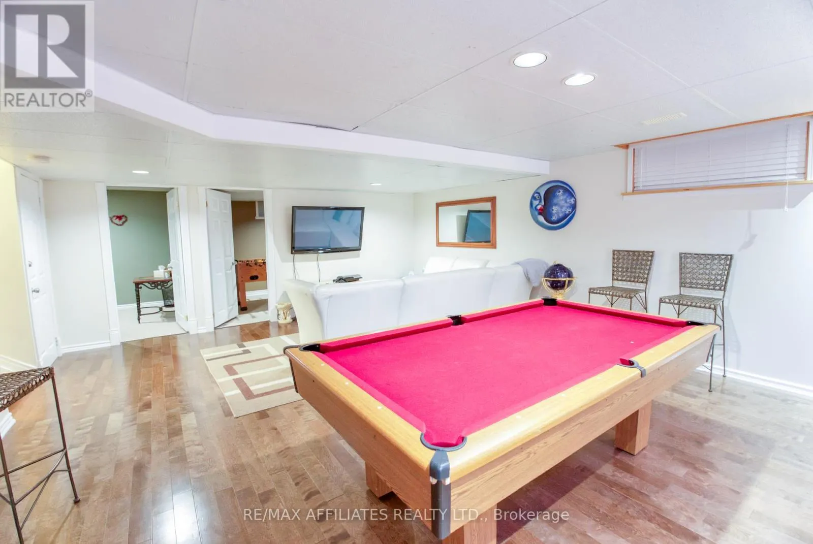 133 SWAN LANE N