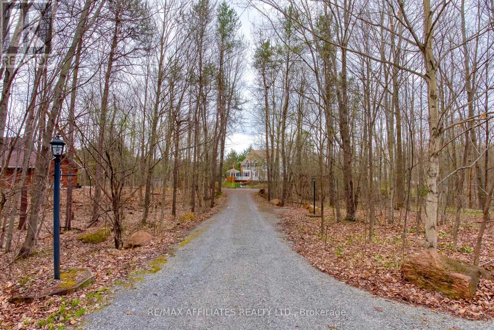133 SWAN LANE N