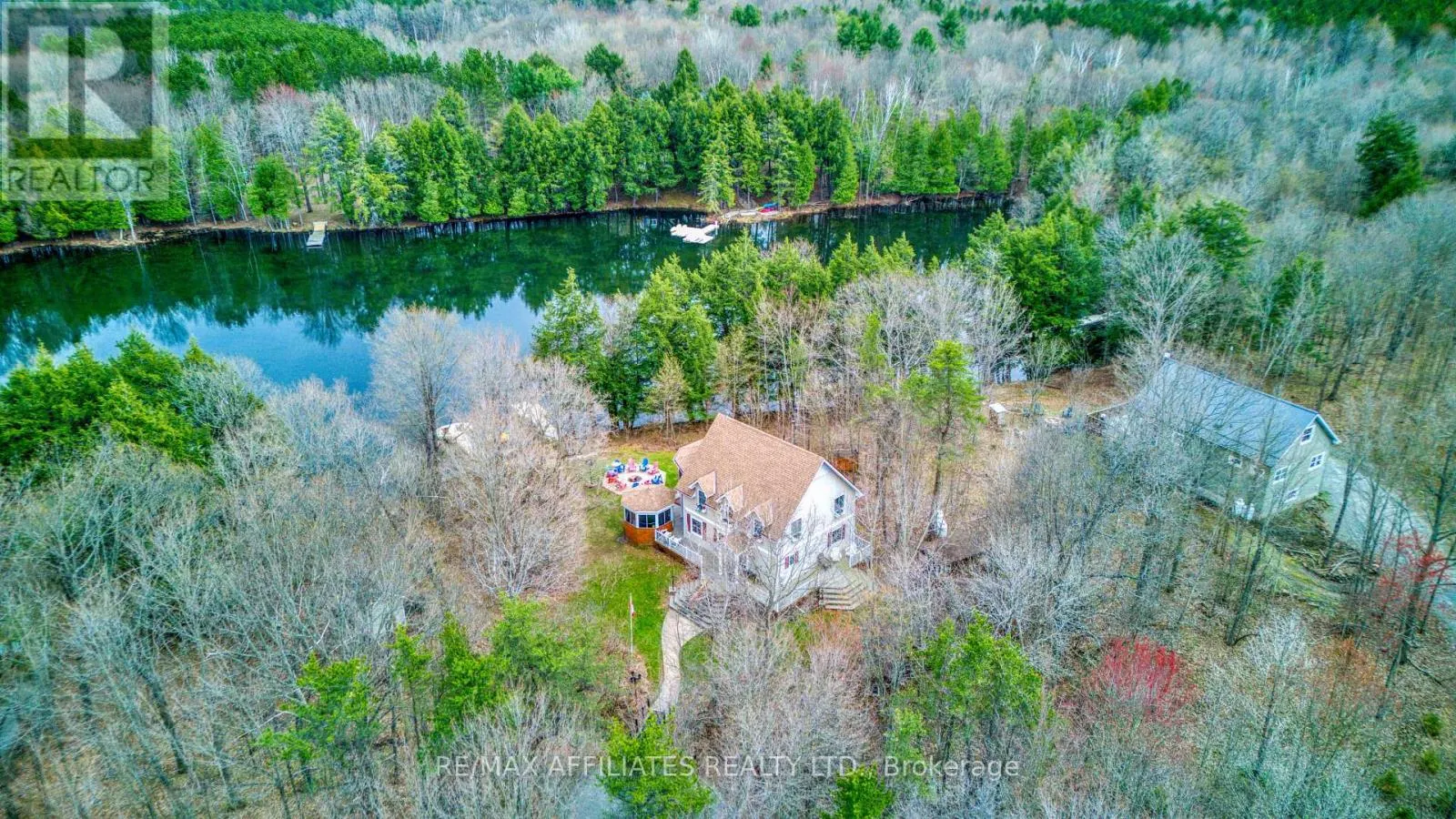 133 SWAN LANE N