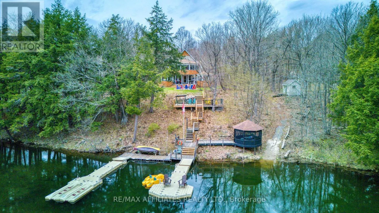 133 SWAN LANE N