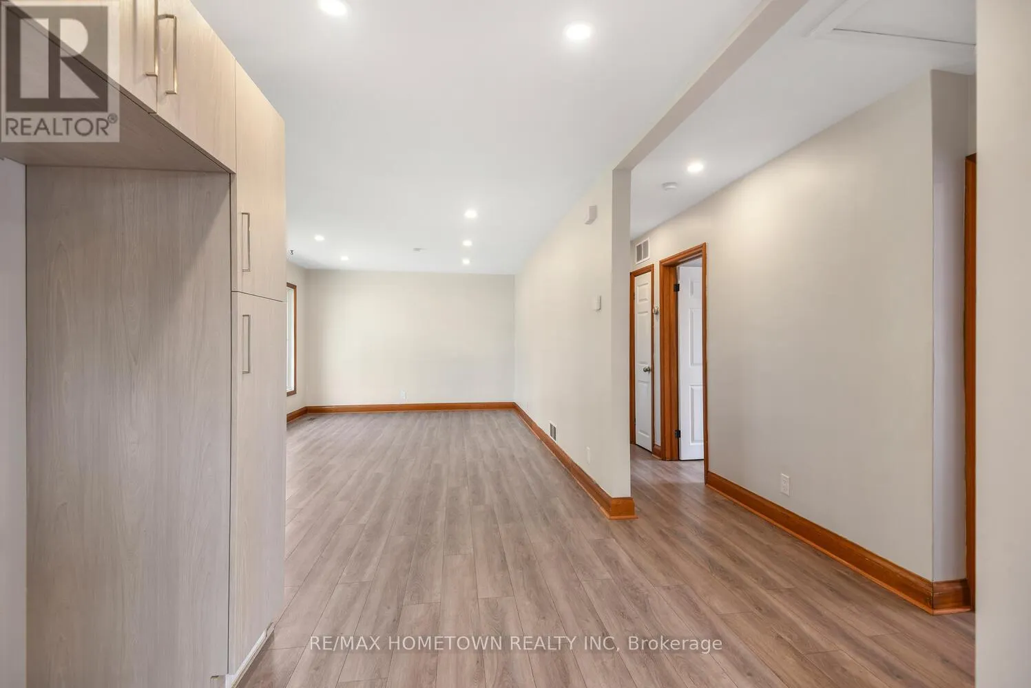 4 OTTER DRIVE