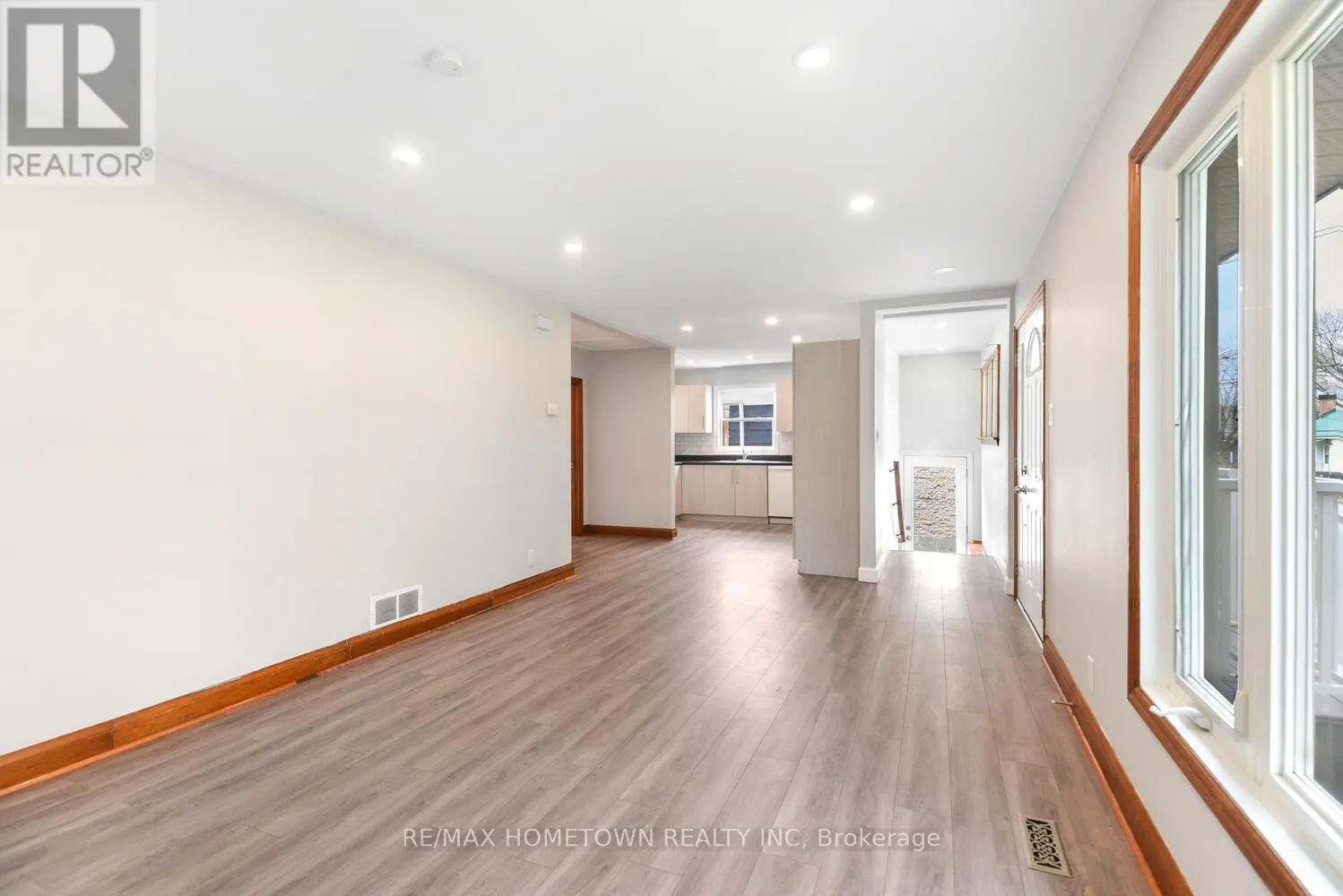 4 OTTER DRIVE