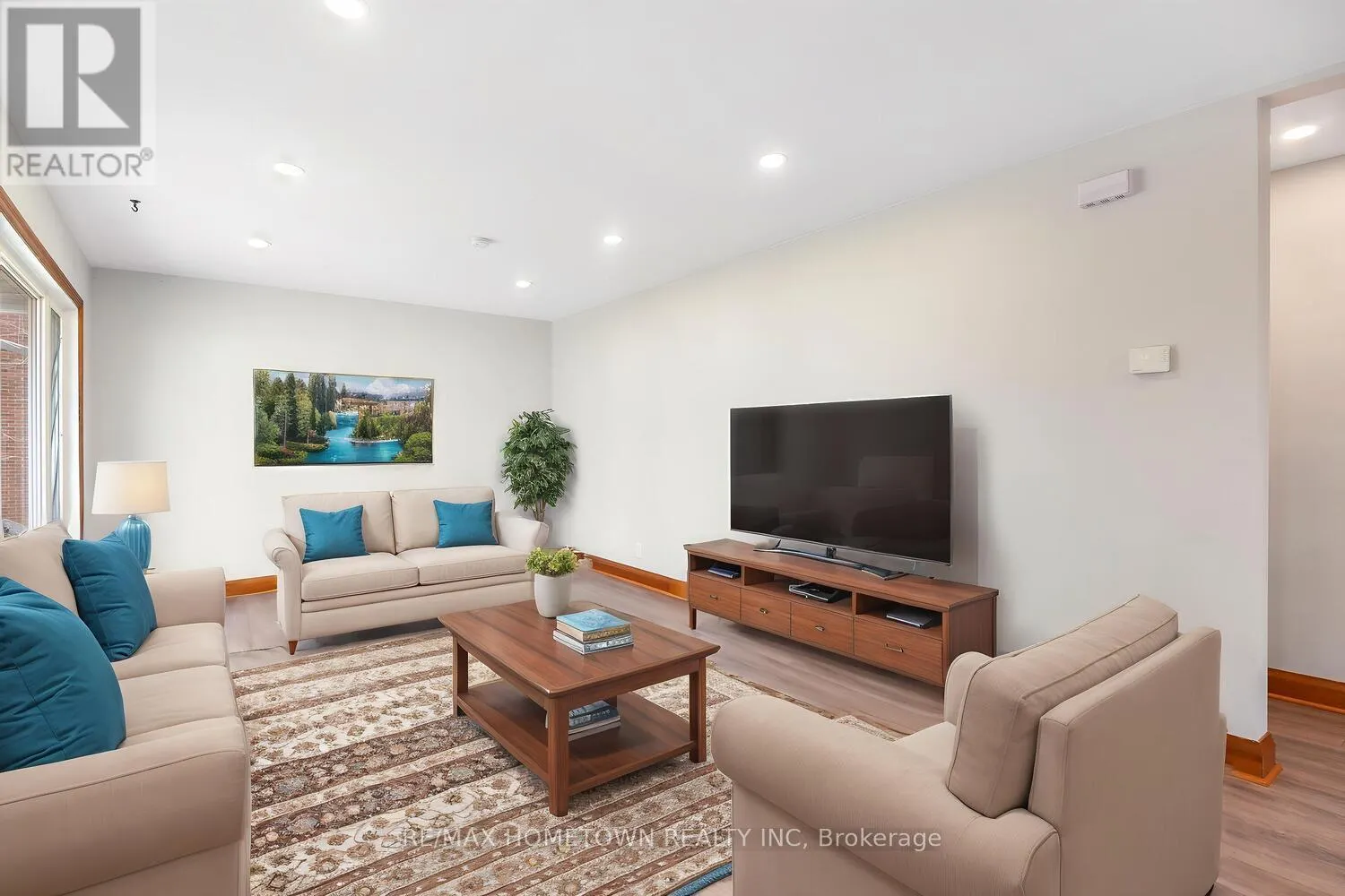 4 OTTER DRIVE