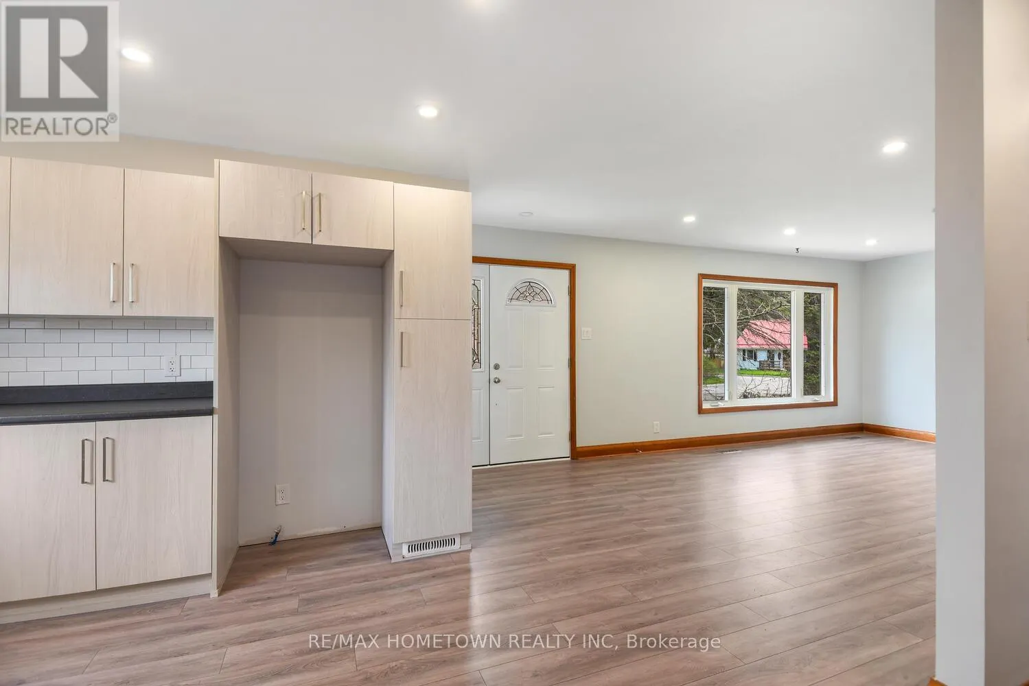 4 OTTER DRIVE