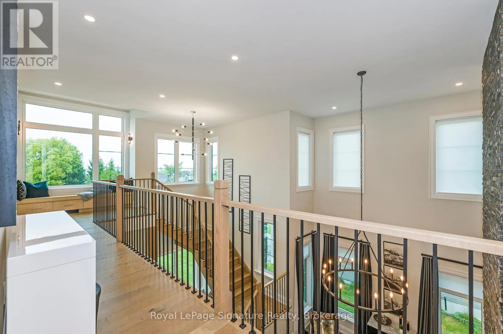 106 DOROTHY DRIVE