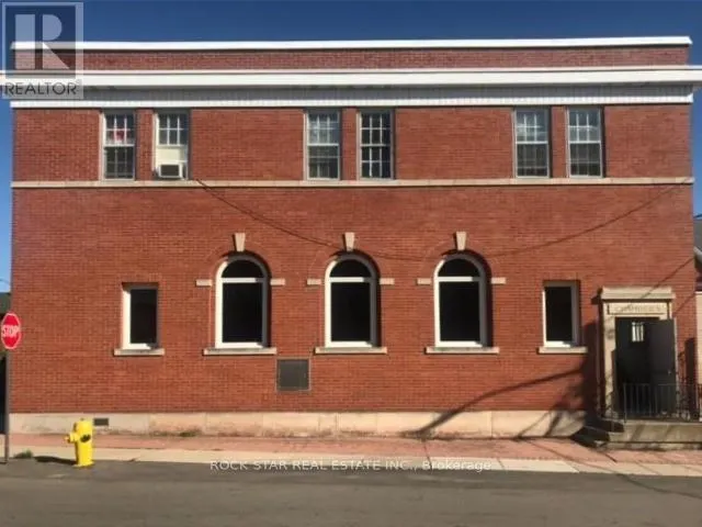 19 KING STREET W