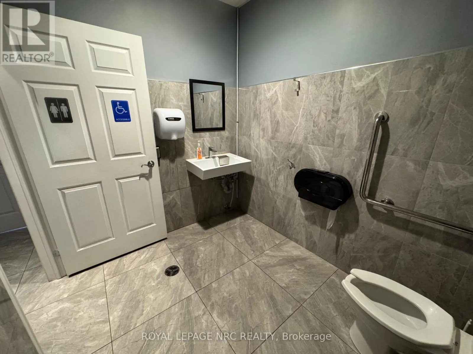 2 - 224 GLENRIDGE AVENUE, #2