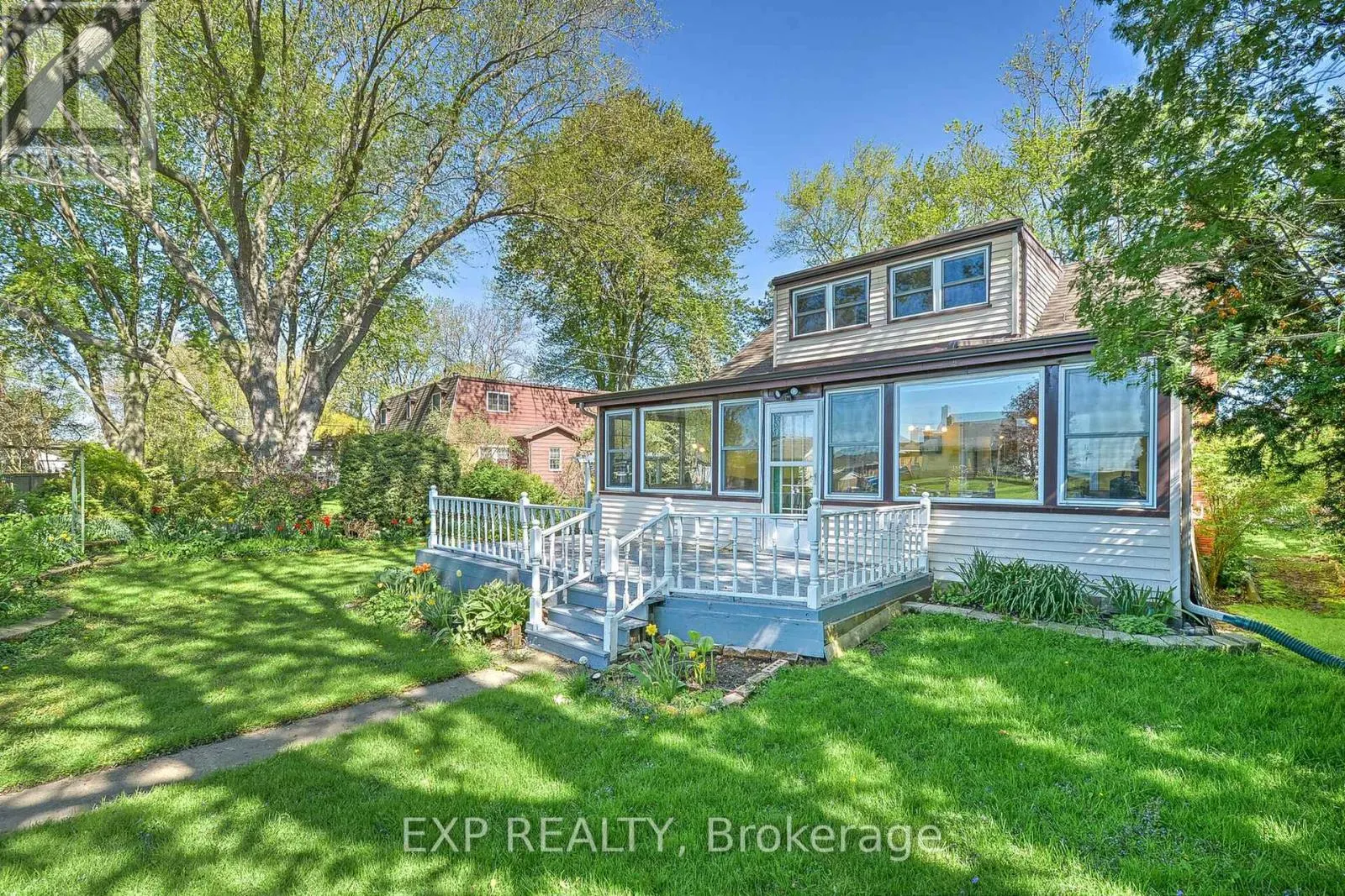 933 TWIN GABLES DRIVE ROAD