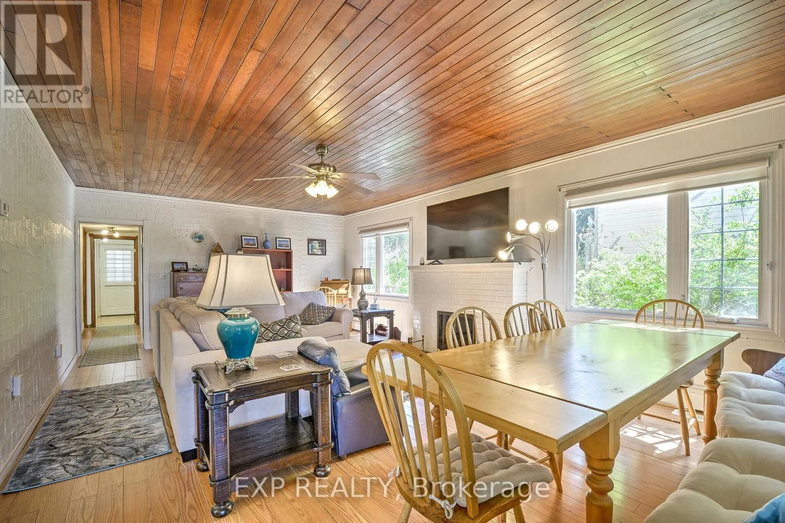 933 TWIN GABLES DRIVE ROAD