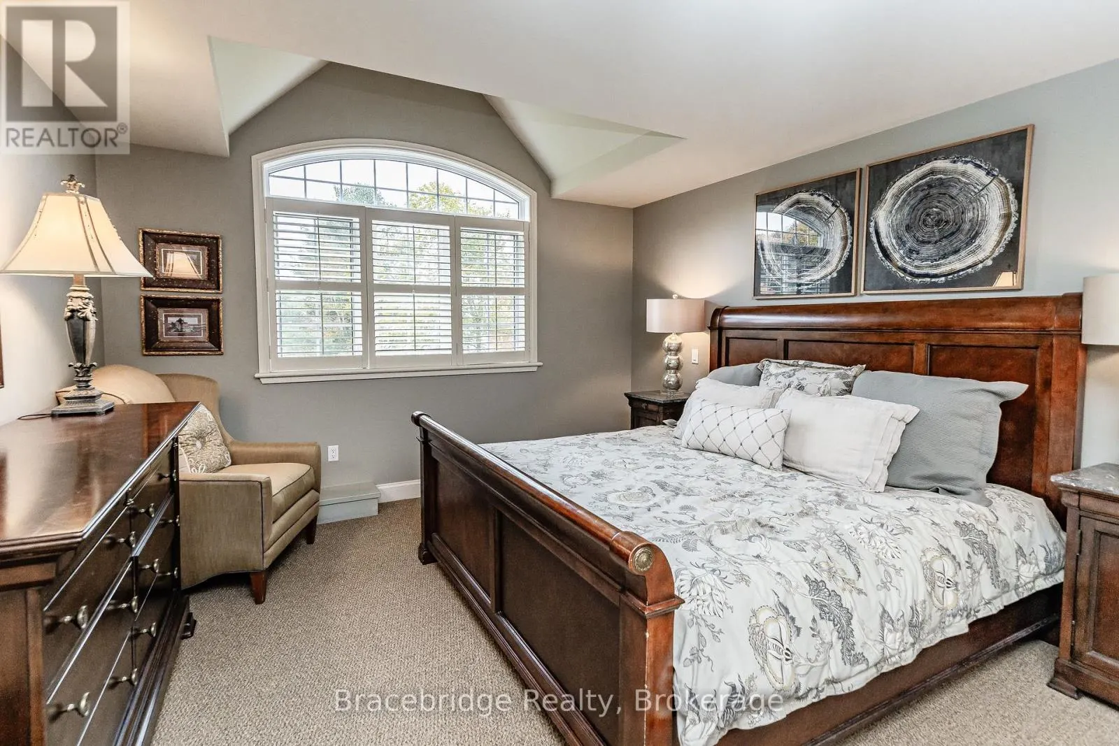 CARLING 5 W3 - 3876 MUSKOKA ROAD 118 ROAD W