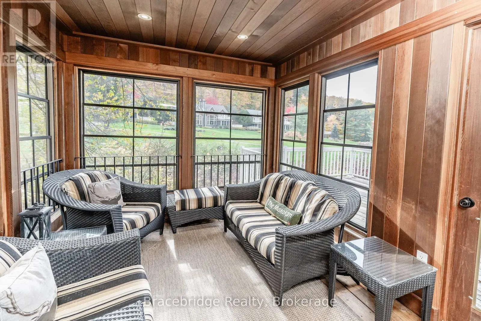 CARLING 5 W3 - 3876 MUSKOKA ROAD 118 ROAD W