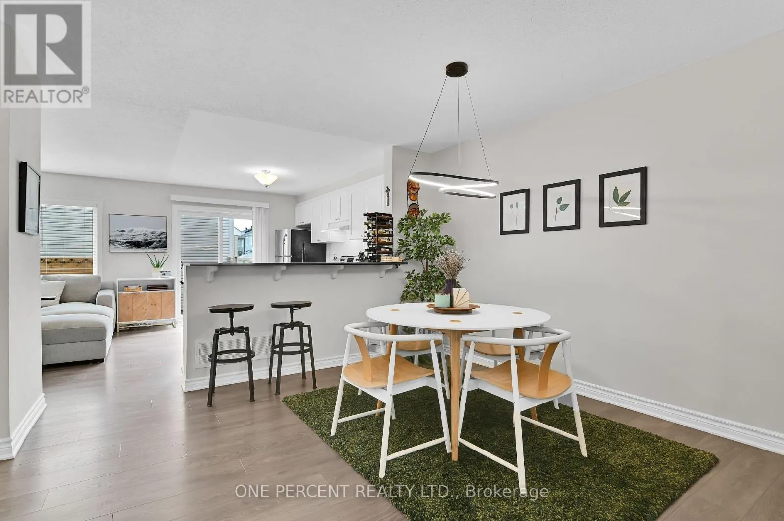 899 FAMEFLOWER STREET