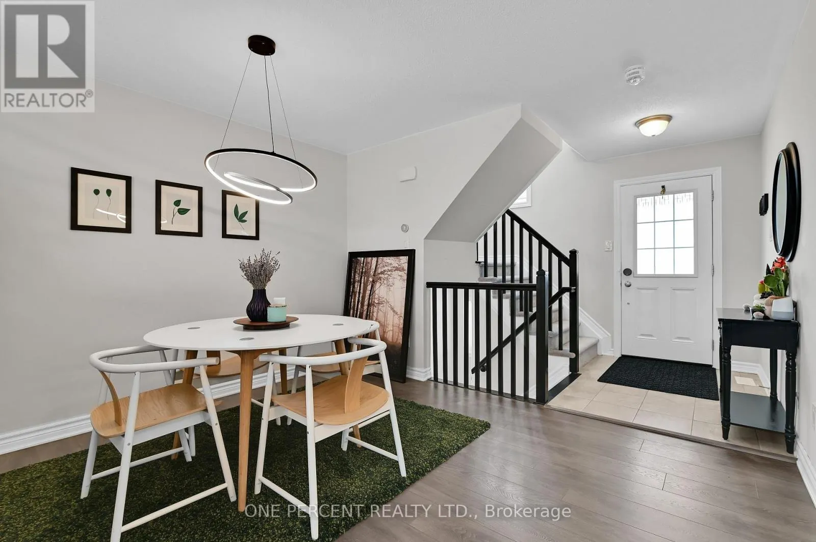 899 FAMEFLOWER STREET