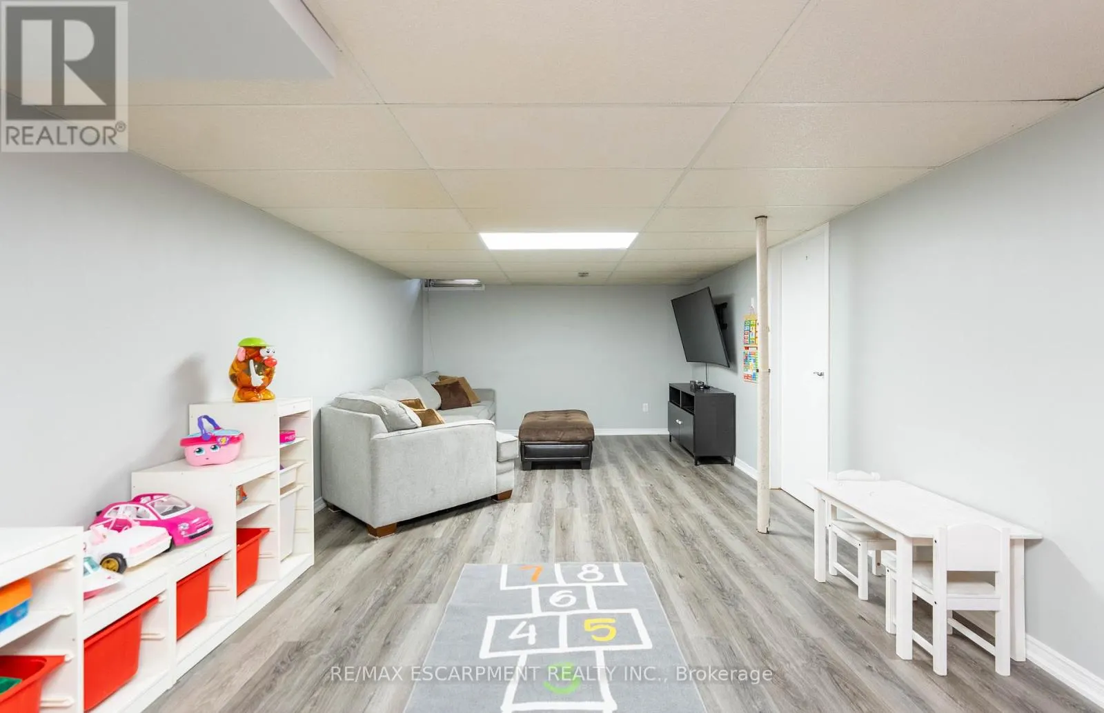 55 - 1 ROYALWOOD COURT