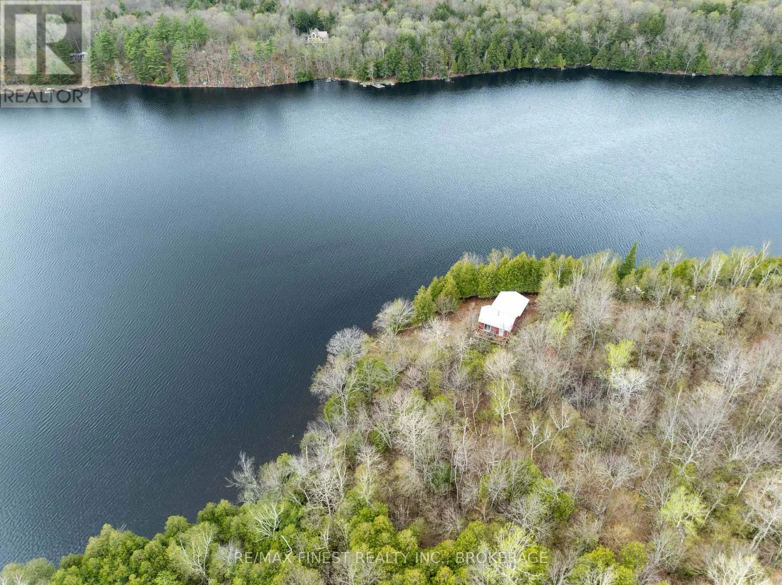 1407 ST ANDREWS LAKE LANE S