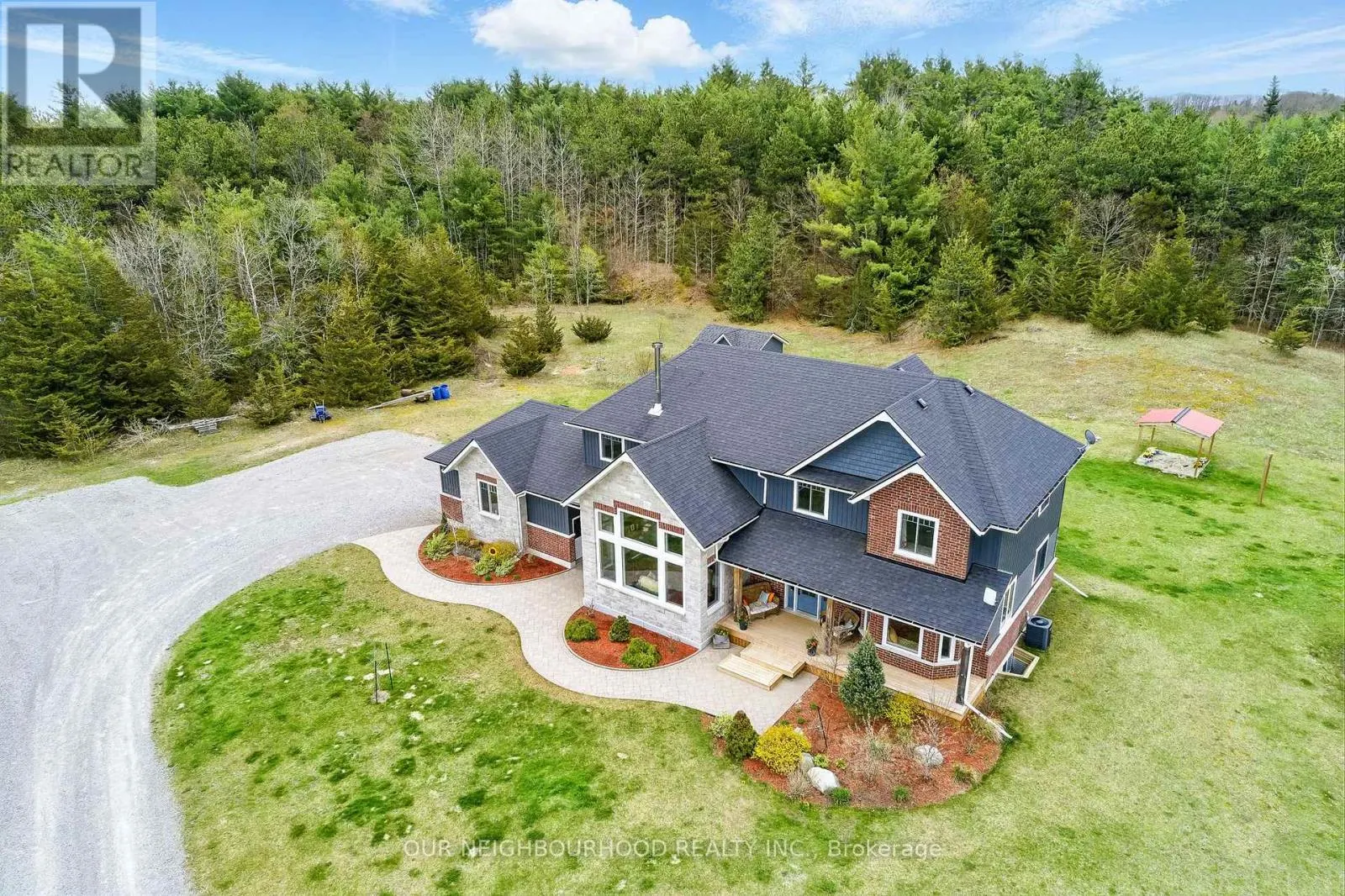 37 HANSEN ROAD