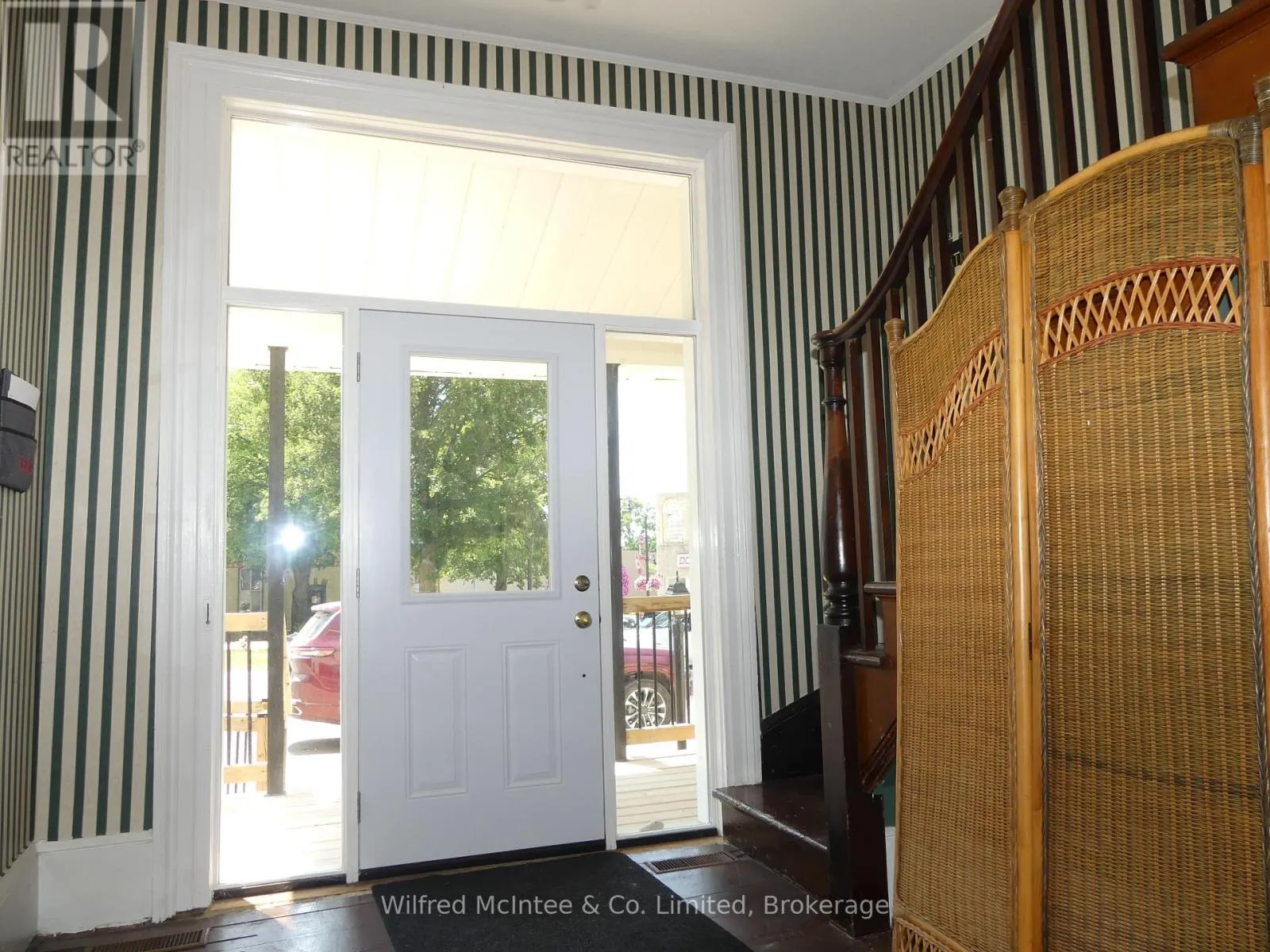 9 RATTENBURY STREET