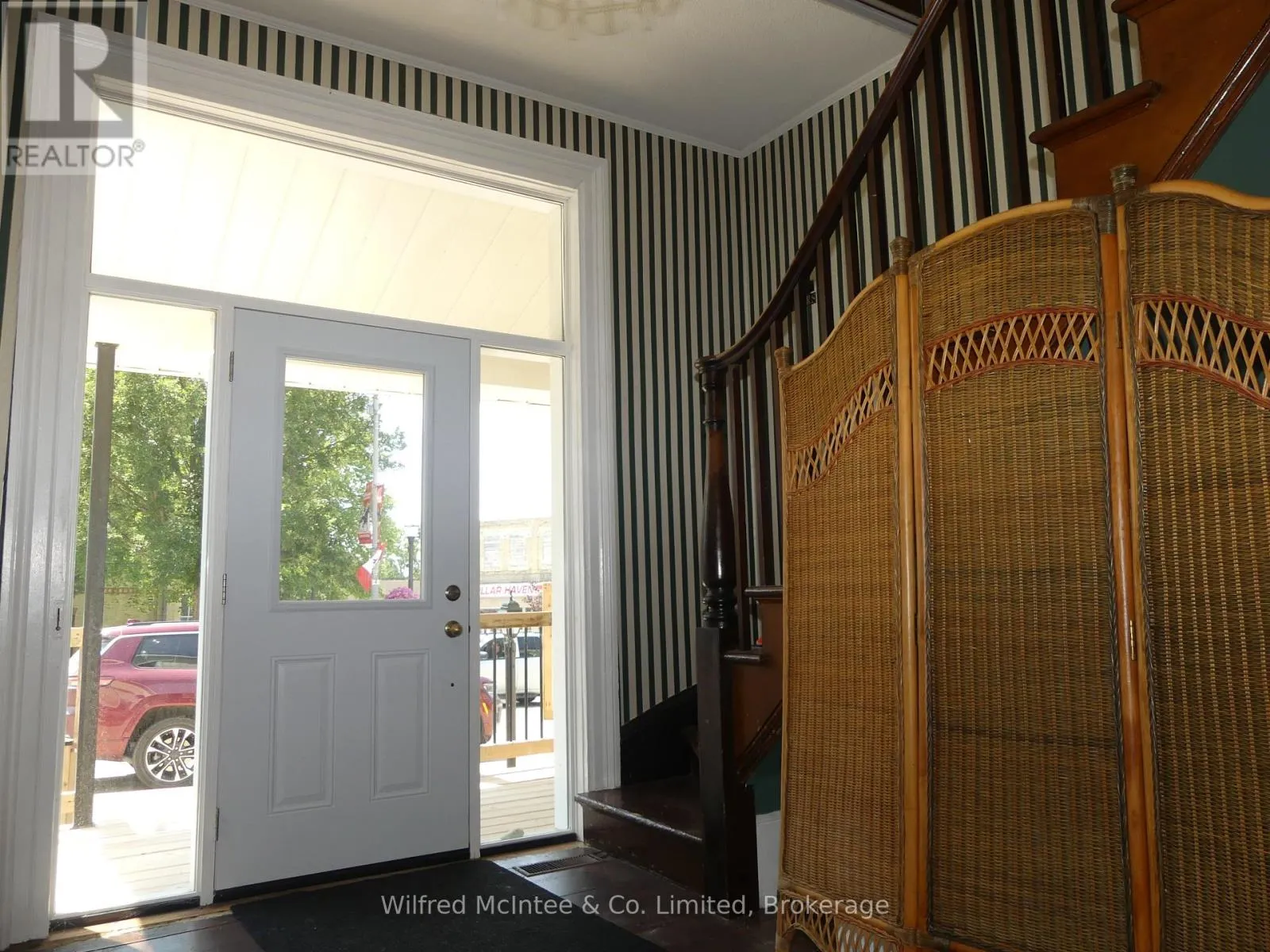 9 RATTENBURY STREET
