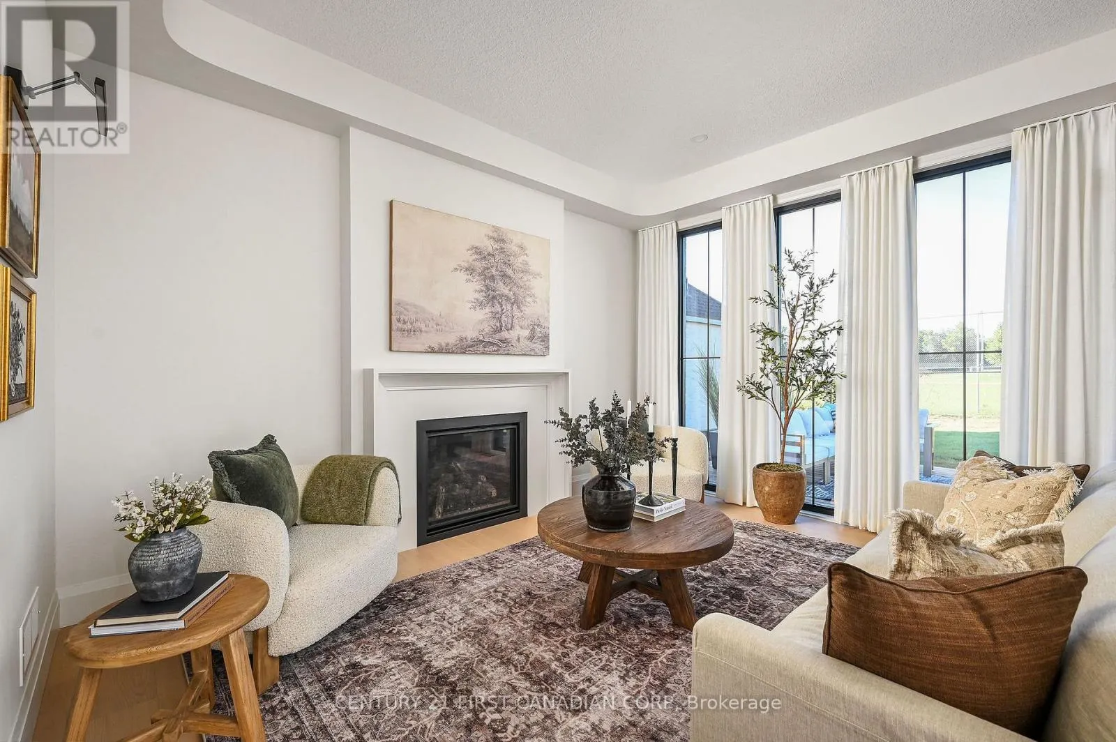 207 FOXBOROUGH PLACE