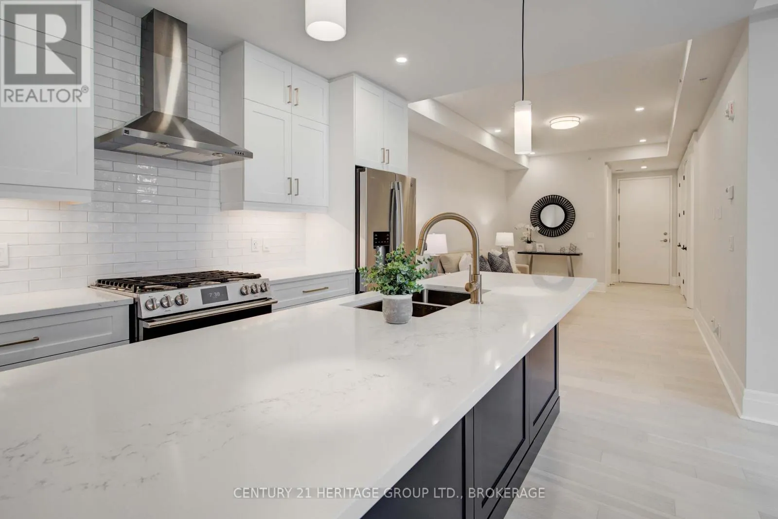 607 - 129 SOUTH STREET N, #607