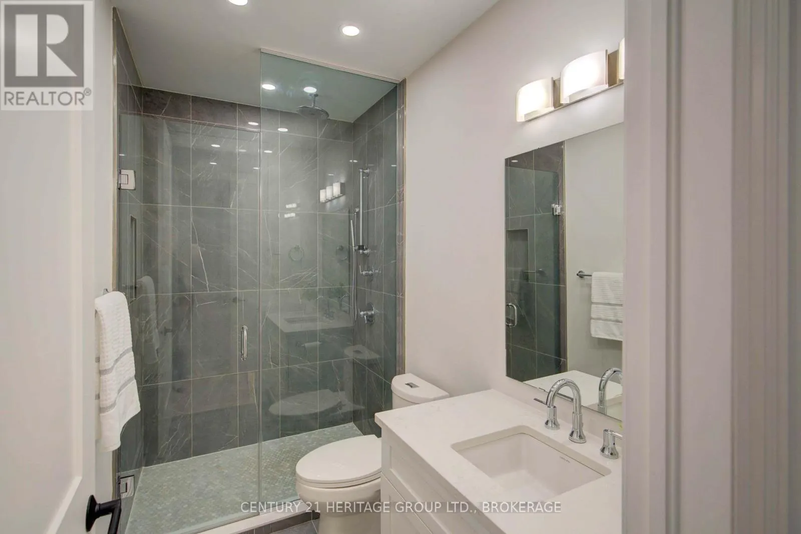 607 - 129 SOUTH STREET N, #607