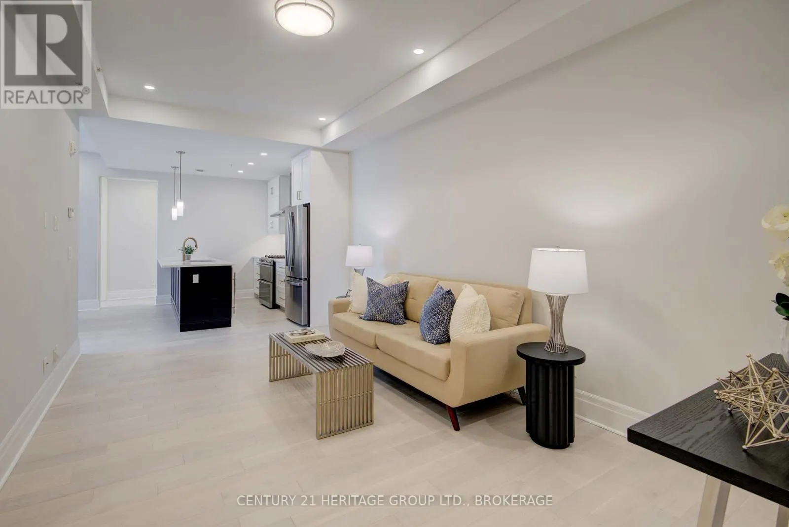 607 - 129 SOUTH STREET N, #607