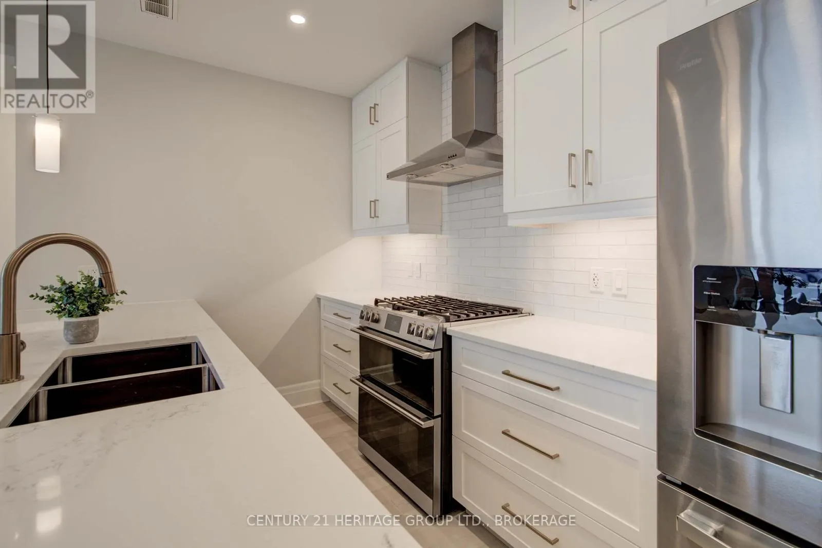 607 - 129 SOUTH STREET N, #607