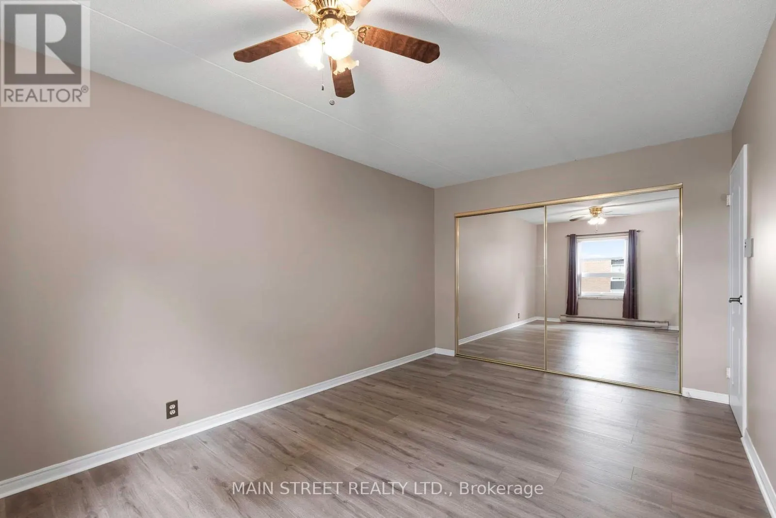 203 - 200 BEACONVIEW HEIGHTS