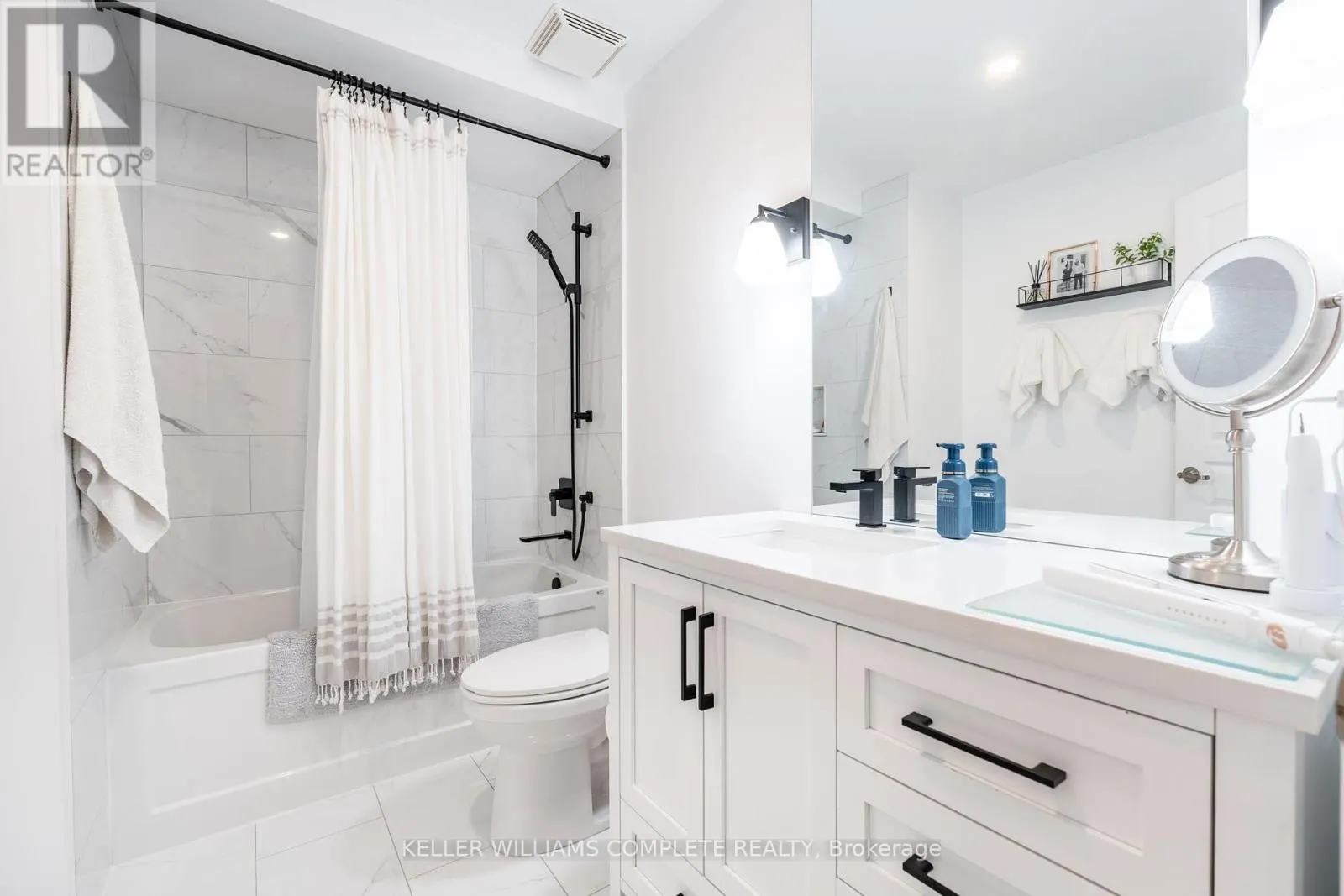 40 - 257 PARKSIDE DRIVE