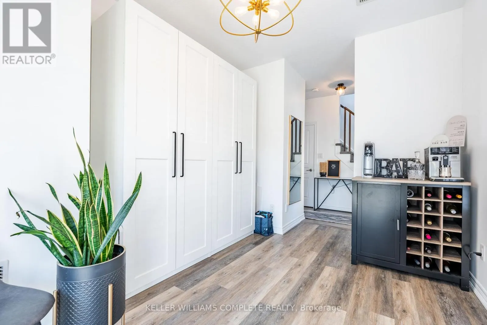 40 - 257 PARKSIDE DRIVE