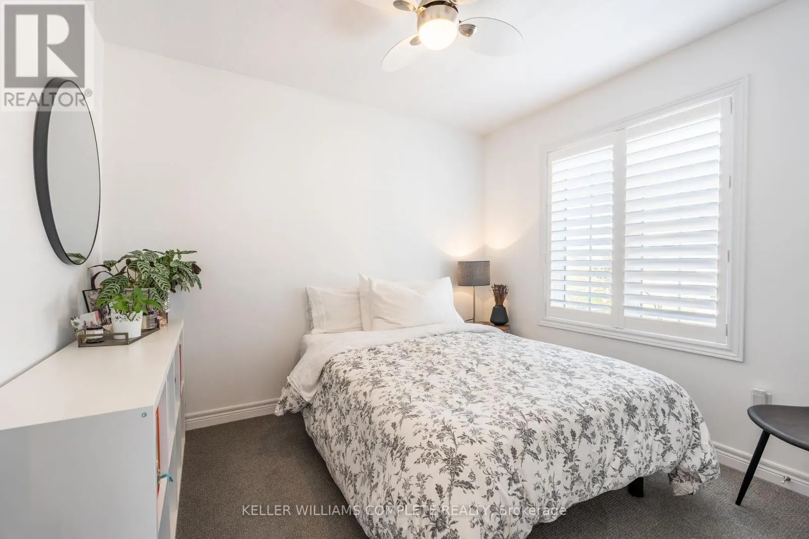 40 - 257 PARKSIDE DRIVE