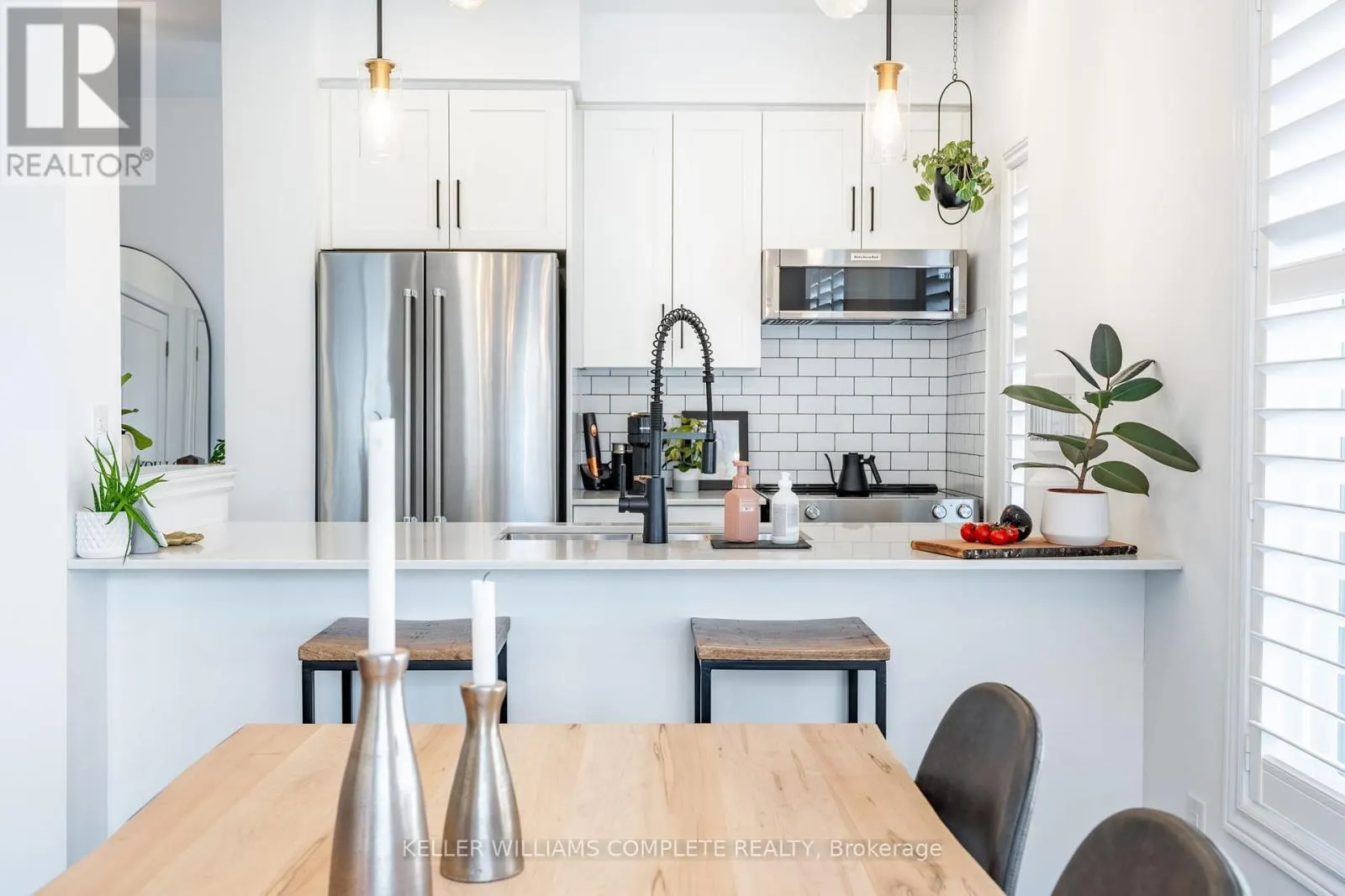 40 - 257 PARKSIDE DRIVE
